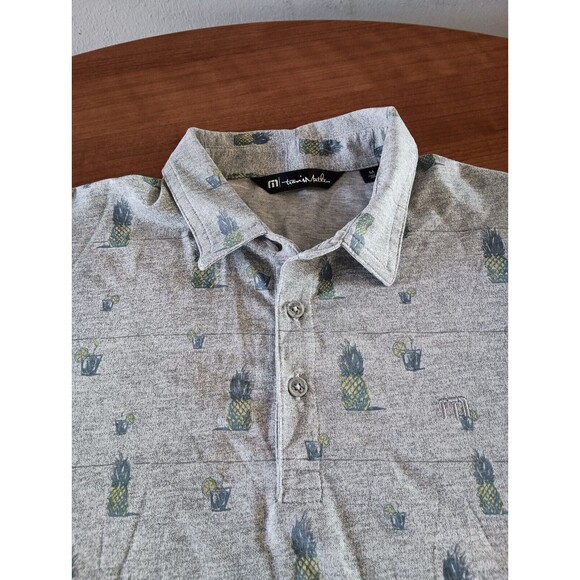 Travis Mathew Shirt Mens Medium Gray Golf Polo Hawaiian Pineapple Print - Picture 1 of 8